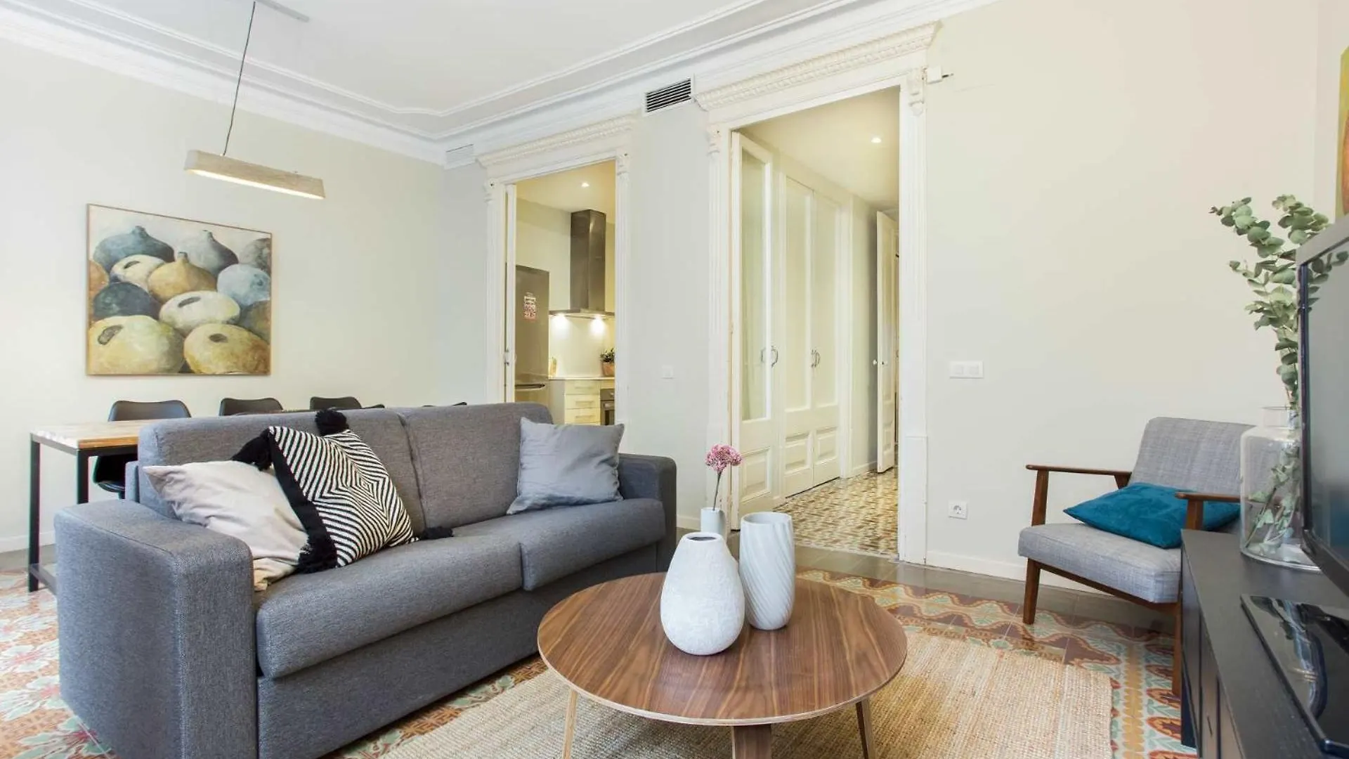 Apartment 4Bedroom Apart With Balcony In Las Ramblas 1 1 Barcelona